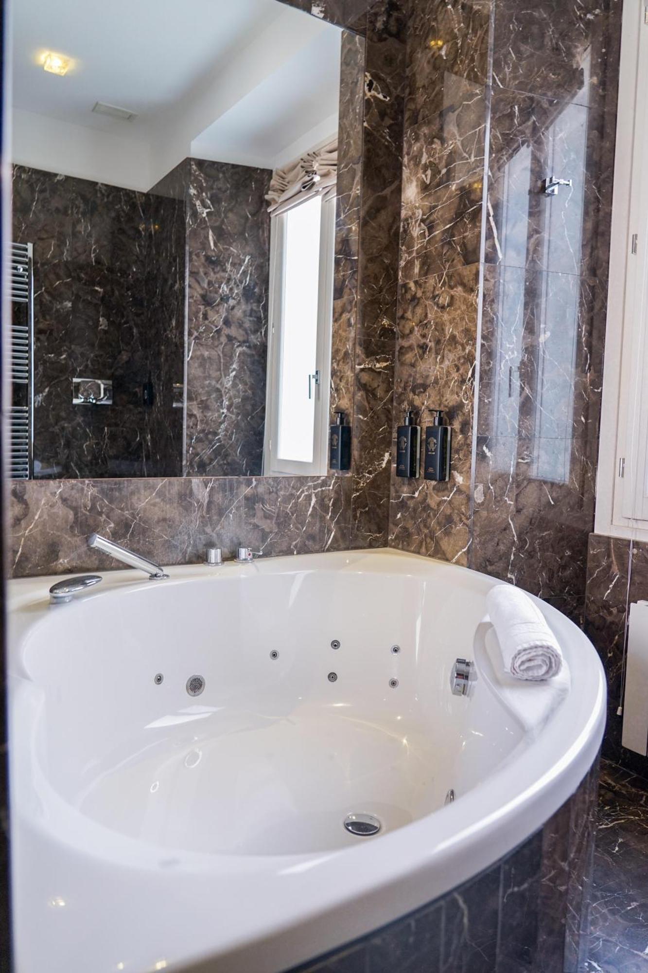 The Unique Hotel Milan Extérieur photo