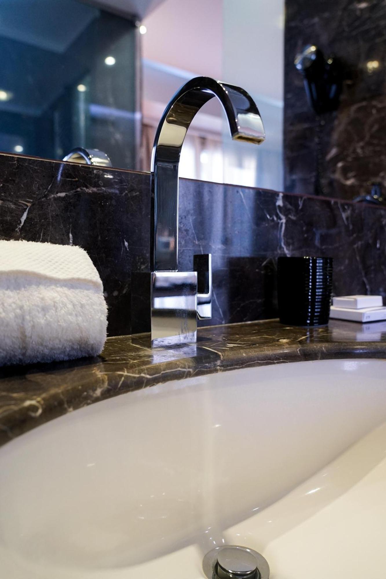 The Unique Hotel Milan Extérieur photo